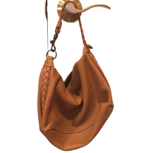 Bottega Veneta Bag🌸 - Picture 3 of 8